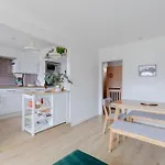 Scandi-Style 2Bd Maisonette Wgarden Brick Lane!