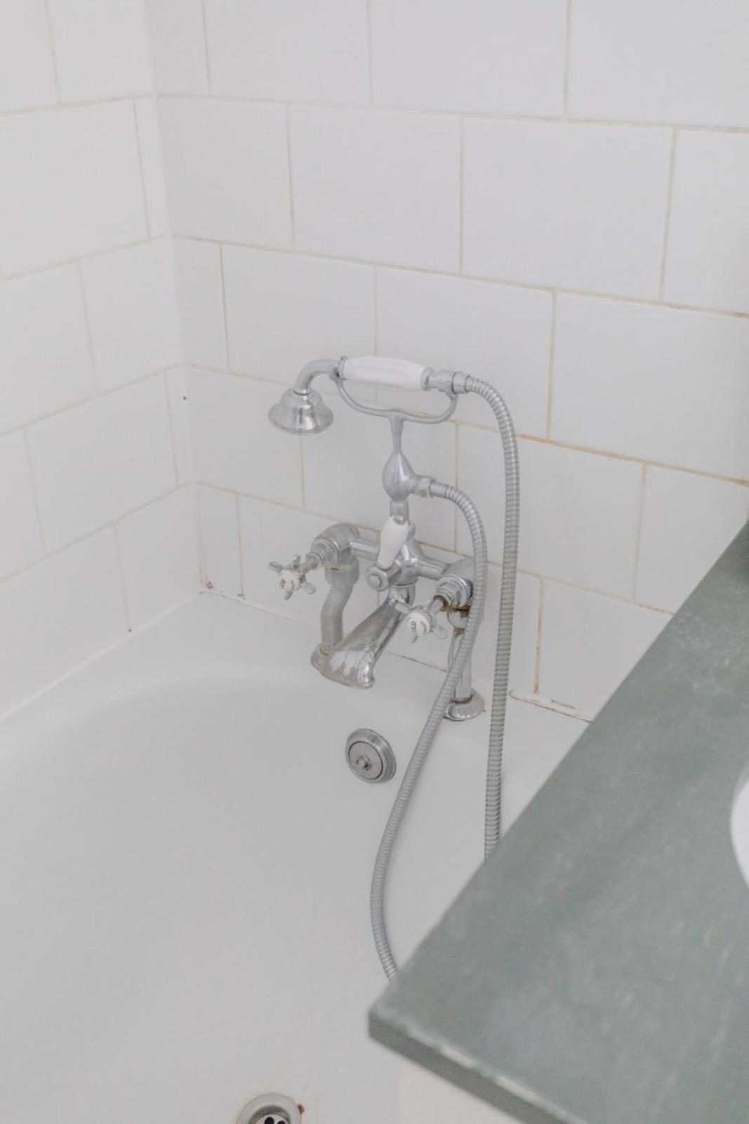 Scandi-style 2bd Maisonette Wgarden Brick Lane!