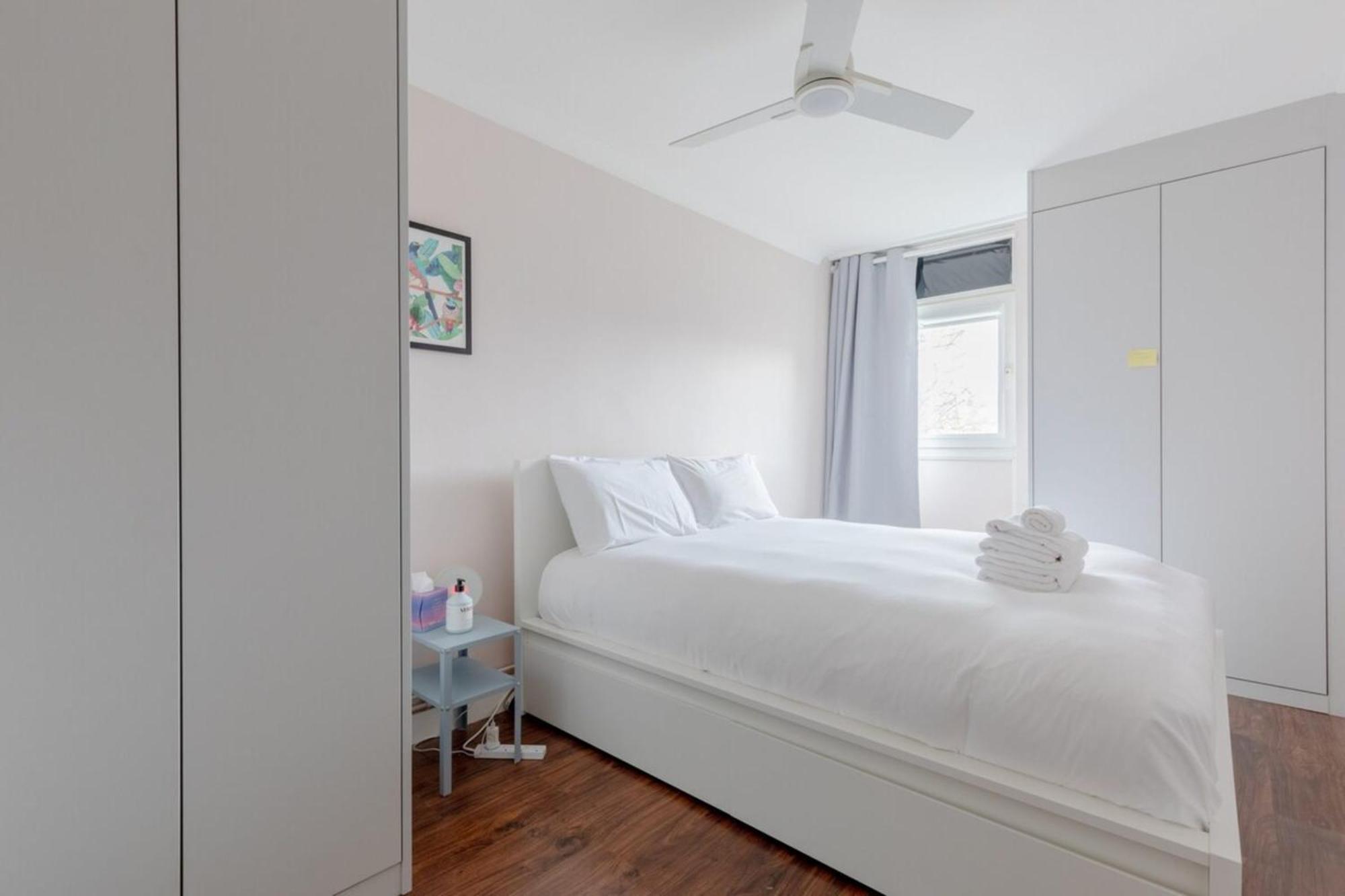 Scandi-style 2bd Maisonette Wgarden Brick Lane! London