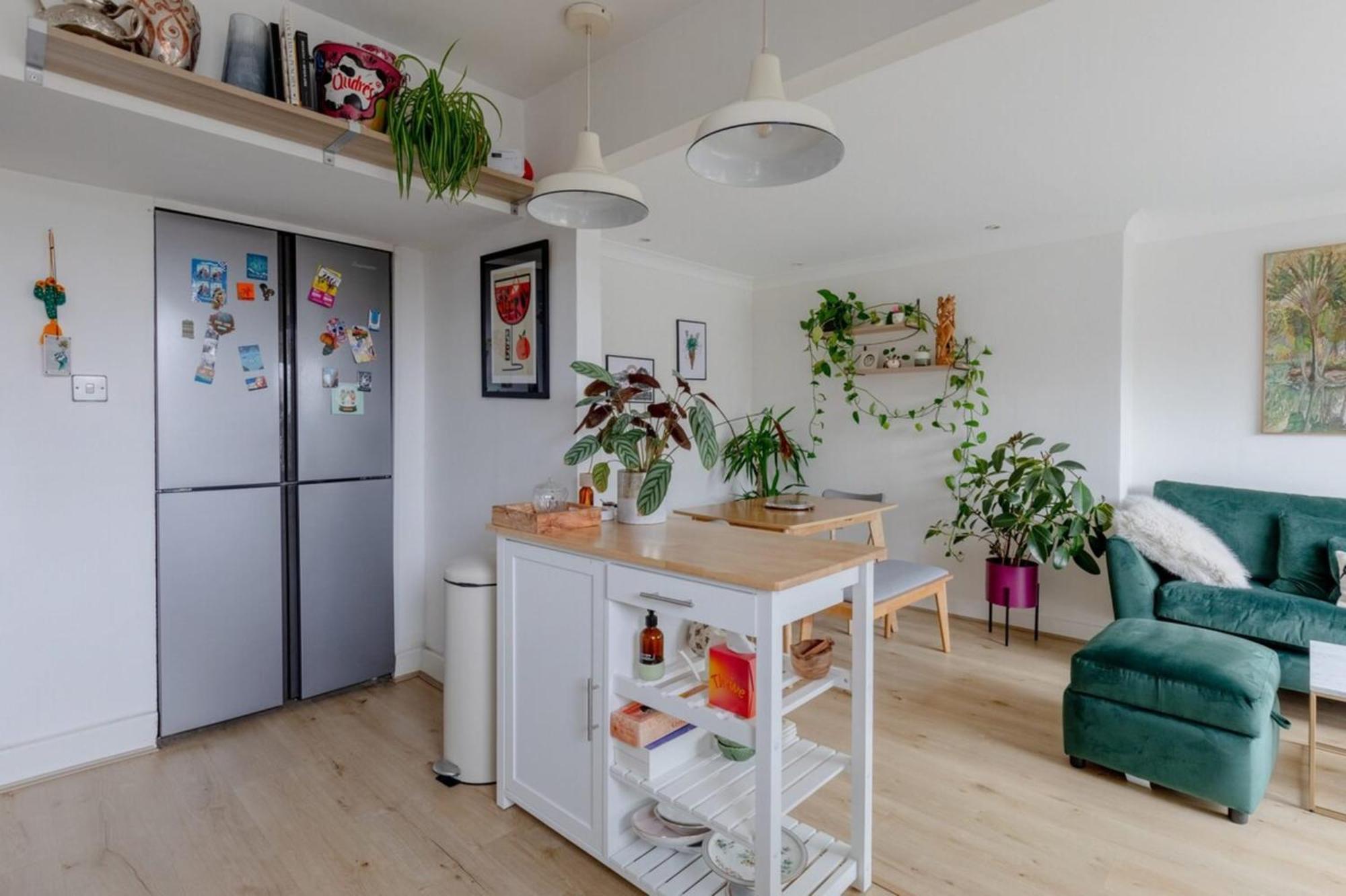 Scandi-style 2bd Maisonette Wgarden Brick Lane!