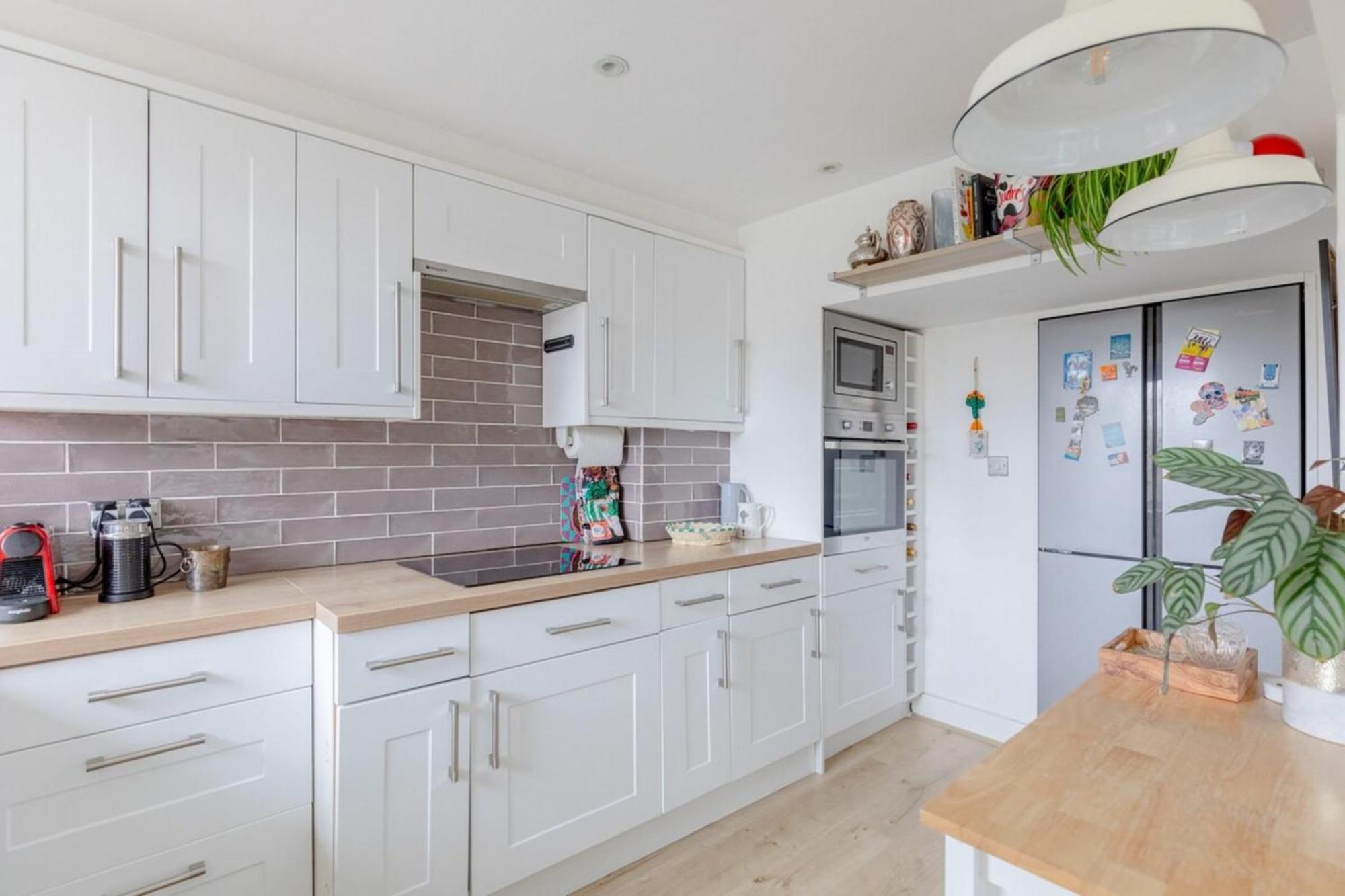 Scandi-style 2bd Maisonette Wgarden Brick Lane!
