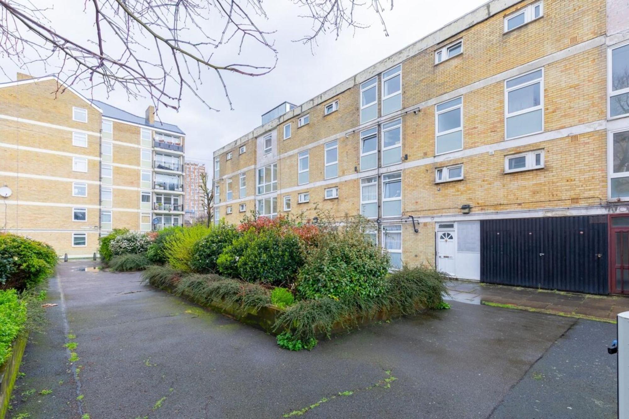 Scandi-style 2bd Maisonette Wgarden Brick Lane! Apartment