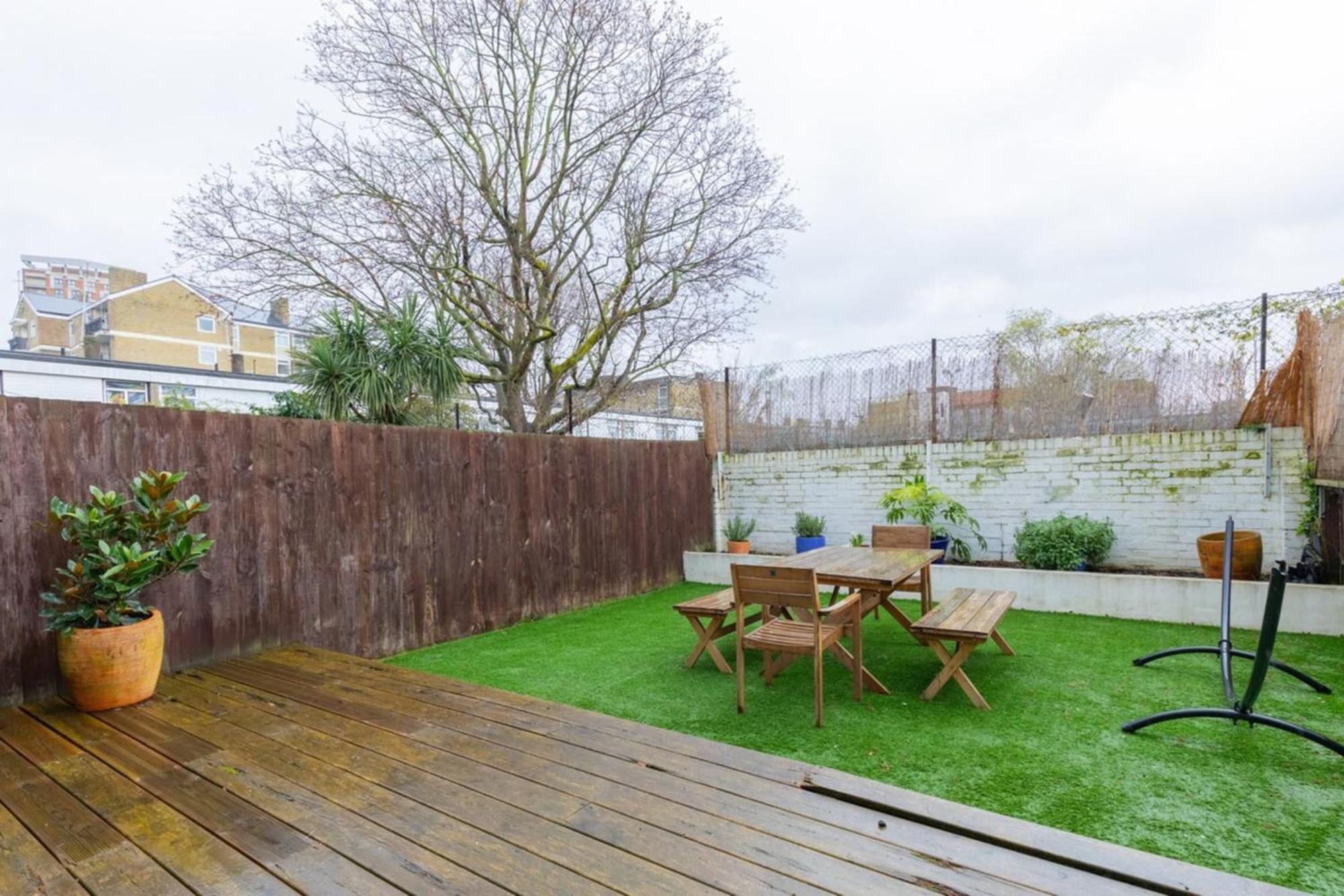 Scandi-style 2bd Maisonette Wgarden Brick Lane! Apartment *