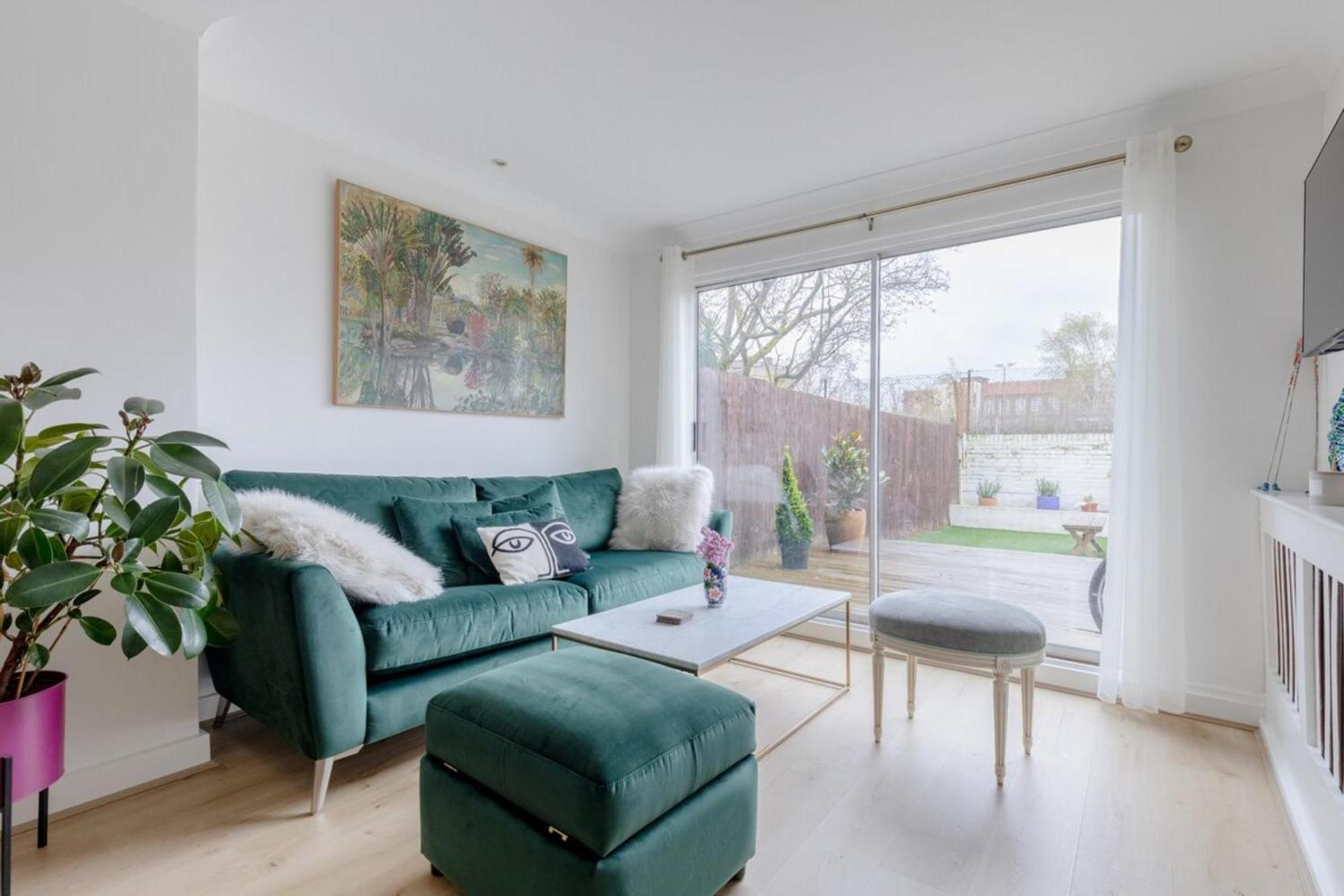 Scandi-style 2bd Maisonette Wgarden Brick Lane! Apartment
