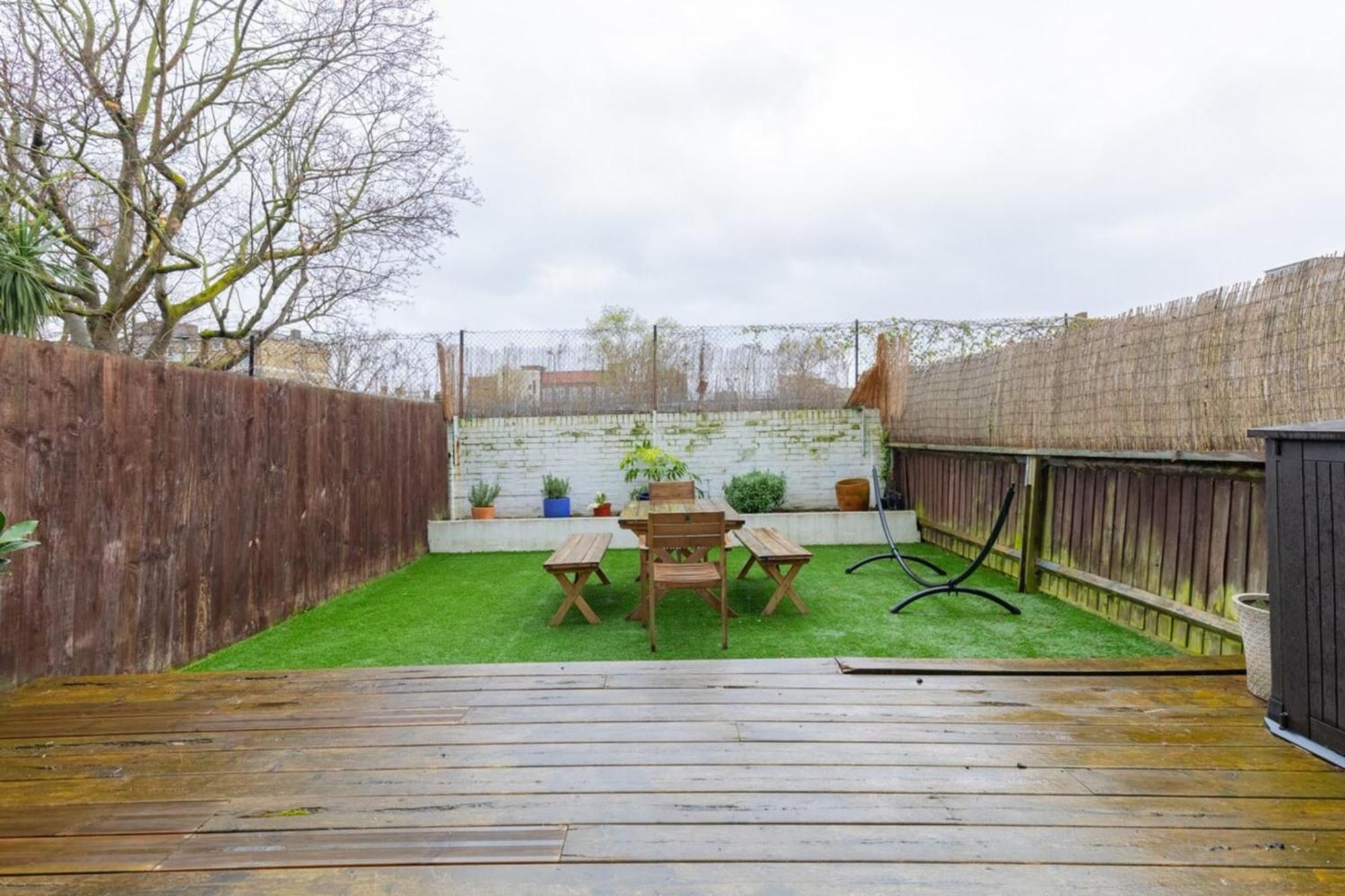 Scandi-style 2bd Maisonette Wgarden Brick Lane!